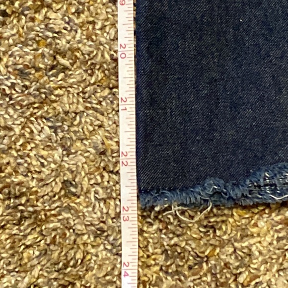 Theory Dark Denim Cropped Jeans Frayed Hem & Waistband Size 4 - Picture 8 of 9